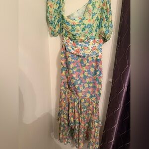 Amur size 6 Colorful flower dress.